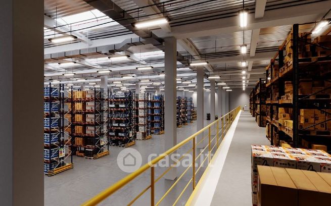 Capannone in commerciale in Via Giuseppe di Vittorio 37