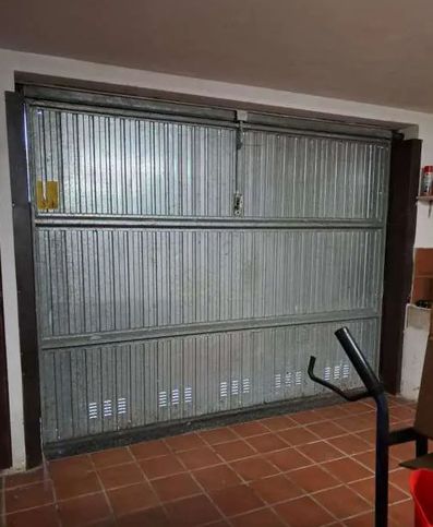 Box/posto auto in residenziale in Via Ardivestra 17