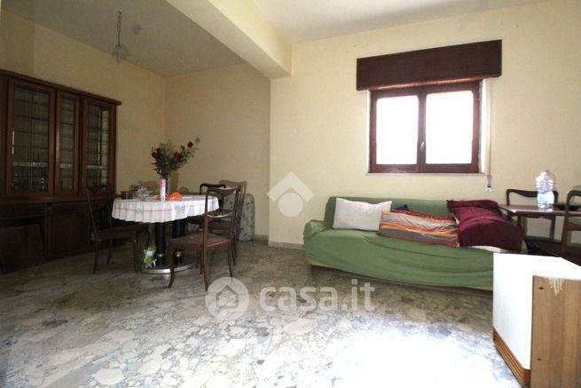 Appartamento in residenziale in Via Feudo 13