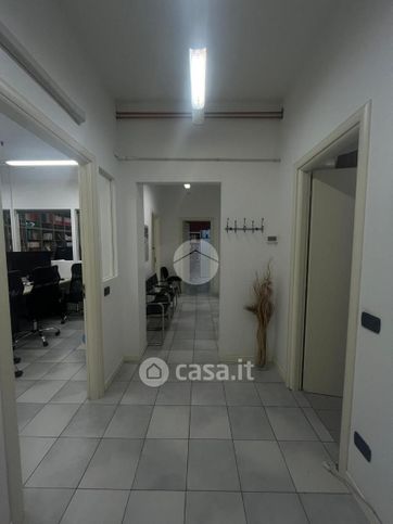 Ufficio in commerciale in Via Armando Diaz