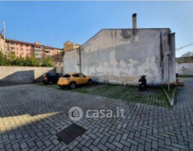 Garage/posto auto in residenziale in Via Curtatone 69