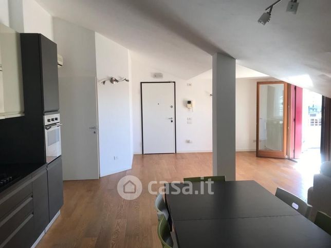 Appartamento in residenziale in Via Ghirada 107