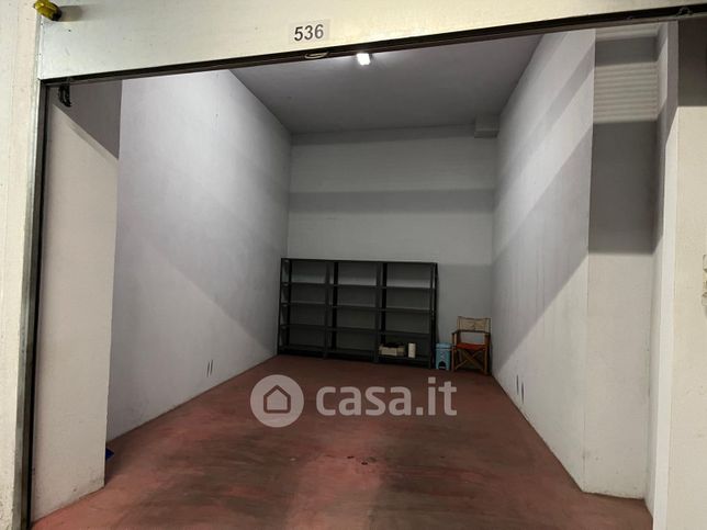 Box/posto auto in residenziale in Via Tommaso Inghirami