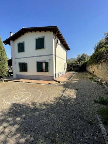 Villa in residenziale in Via delle Pedicate 108