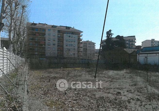 Terreno edificabile in residenziale in Via Maggiorino Ferraris