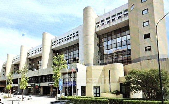 Ufficio in commerciale in Via Giovanni Amendola