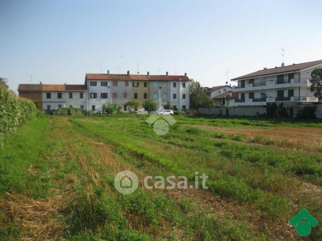 Terreno edificabile in residenziale in Via Vittorio Alfieri 2