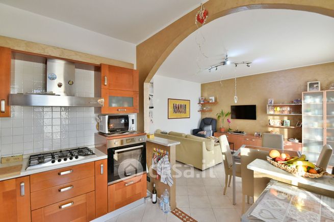 Appartamento in residenziale in Via Dante Alighieri 21