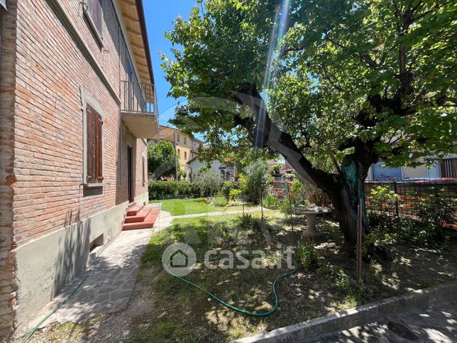 Villa in residenziale in Via Piana