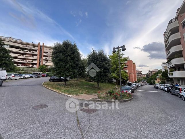 Box/posto auto in residenziale in Via Monte Amiata 31