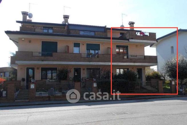 Casa bi/trifamiliare in residenziale in Via Bracciano