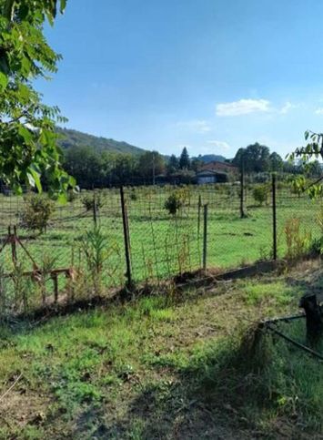 Terreno agricolo in commerciale in Via Dante Alighieri