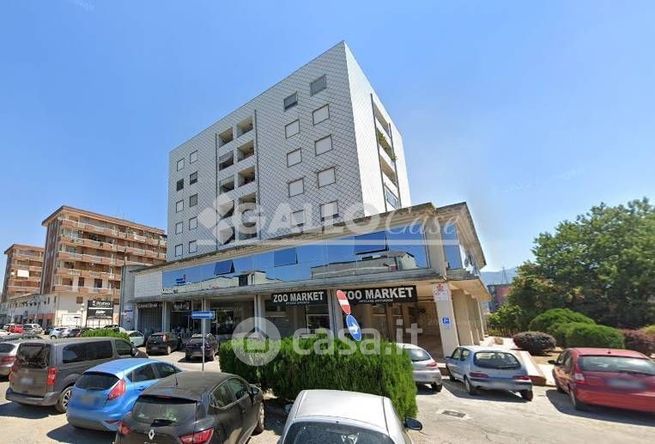 Ufficio in commerciale in Via Giuseppe Verdi