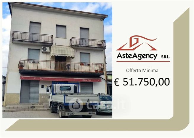 Appartamento in residenziale in Via Albegno 1