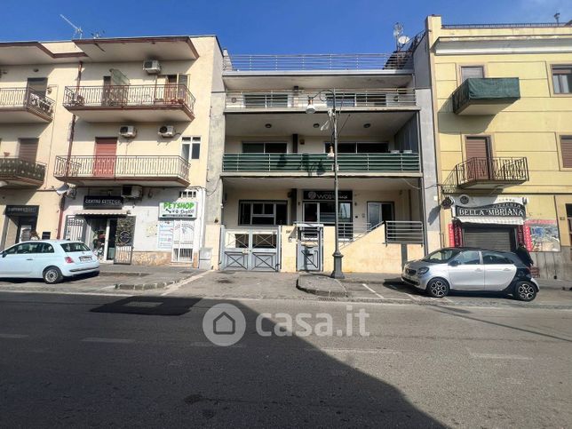 Ufficio in commerciale in Via Lepanto 297