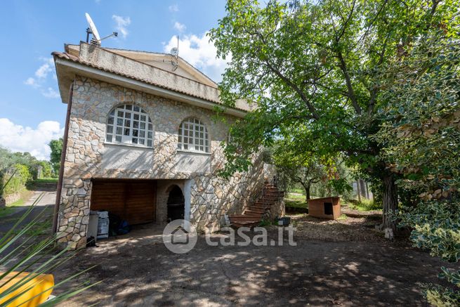 Casa indipendente in residenziale in Via Colle pallavicini