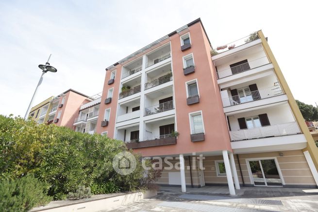 Box/posto auto in residenziale in 
