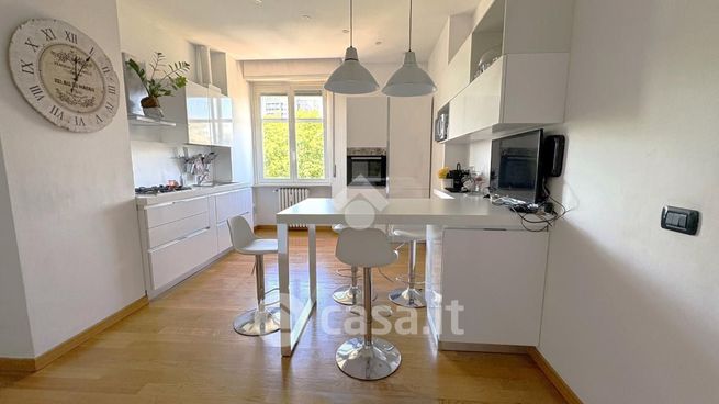 Appartamento in residenziale in Piazza Tirana 15
