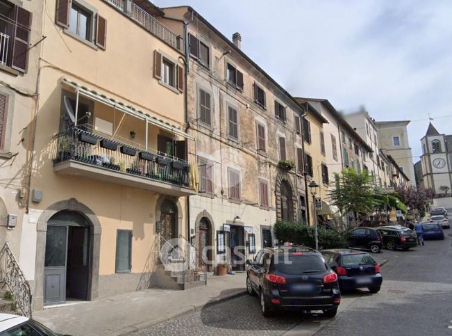 Garage/posto auto in residenziale in Piazza Mariano Buratti 20