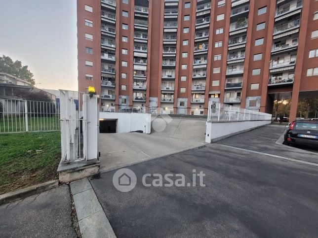 Garage/posto auto in residenziale in Corso Trapani 219