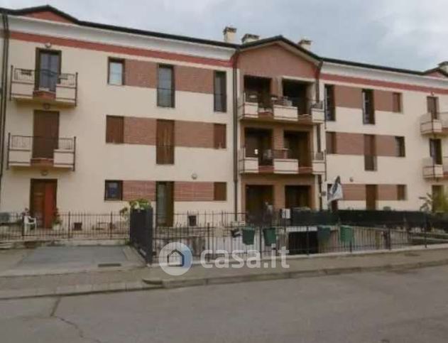 Box/posto auto in residenziale in Viale Verona