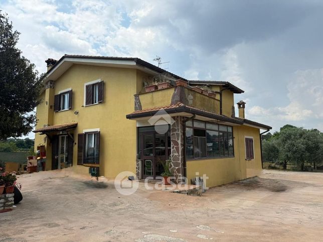 Villa in residenziale in Via Sant'Egidio 10