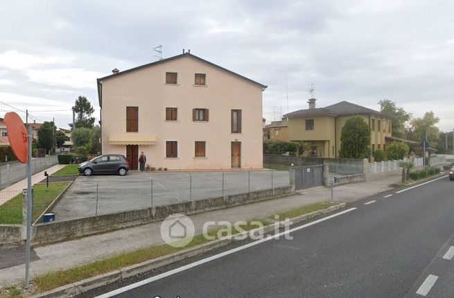 Appartamento in residenziale in Via Postumia 69