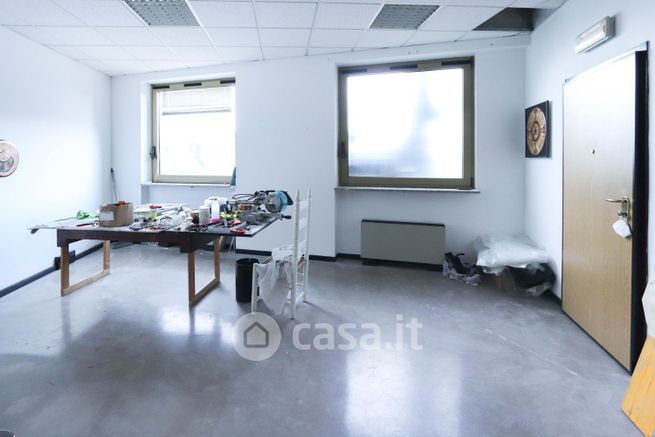 Ufficio in commerciale in Via Maso della Pieve 60