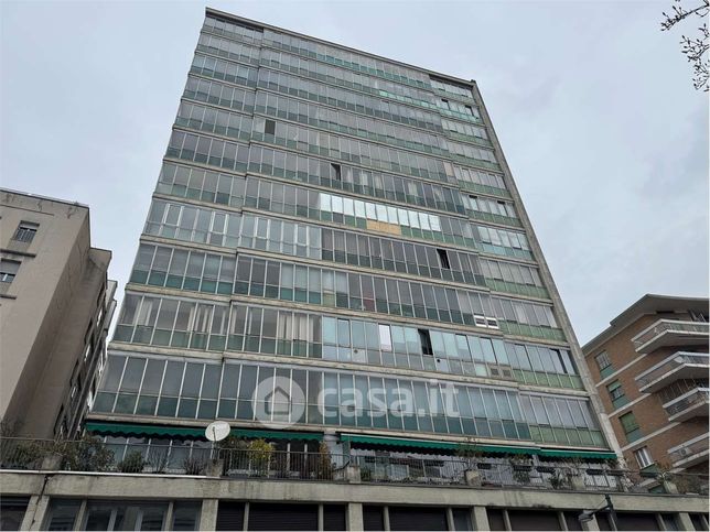 Appartamento in residenziale in Viale Giacomo Leopardi 43