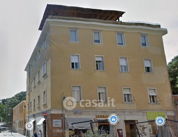 Ufficio in commerciale in Corso GiosuÃ¨ Carducci 90