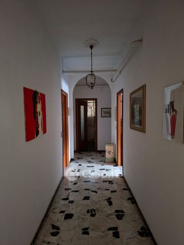 Casa bi/trifamiliare in residenziale in Via CHIUSA VECCHIA