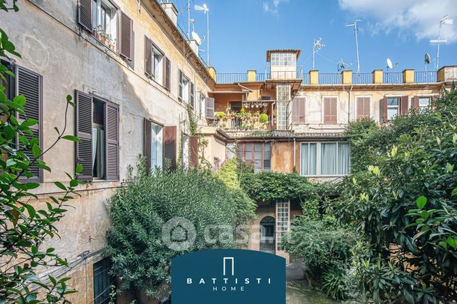 Appartamento in residenziale in Via della Lungara