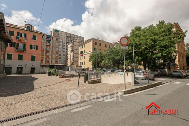 Box/posto auto in residenziale in 