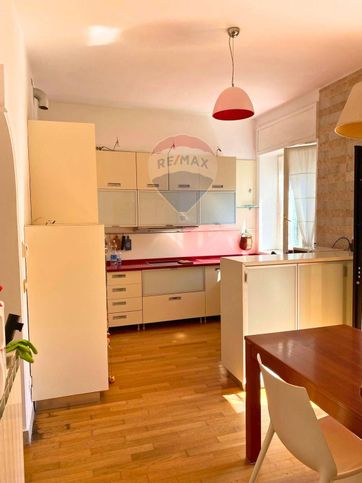 Appartamento in residenziale in Via Santo Stefano 83