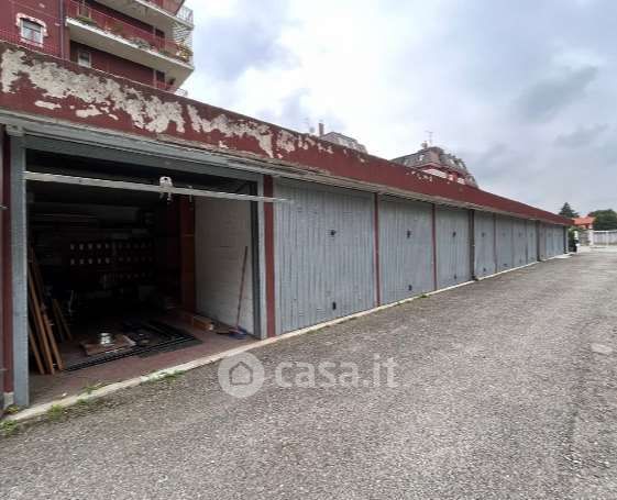 Box/posto auto in residenziale in Via dei Caduti