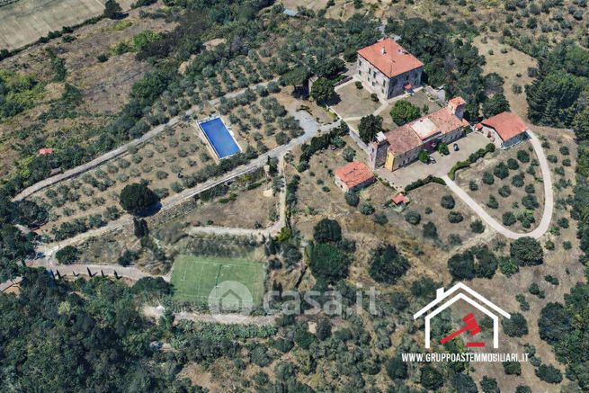 Villa in residenziale in Via del Castello