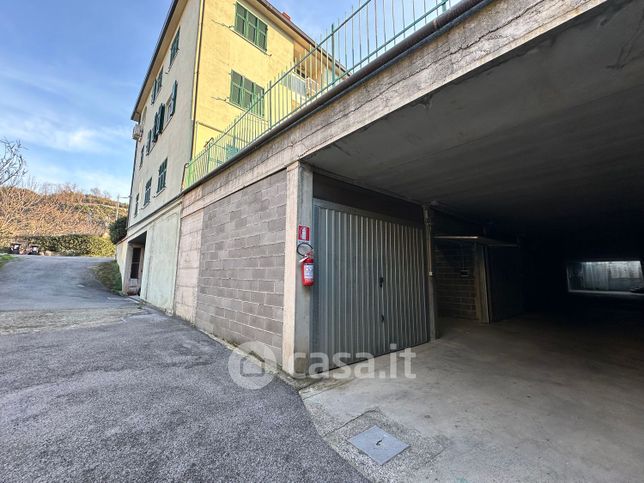 Garage/posto auto in residenziale in Via Piave 224 F