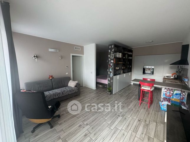 Appartamento in residenziale in Via Simone da Corbetta 7