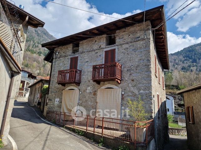 Casa indipendente in residenziale in Via Santa Croce 8