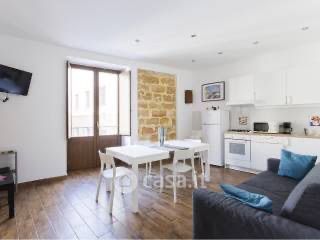 Appartamento in residenziale in Piazza Monte Santa Rosalia