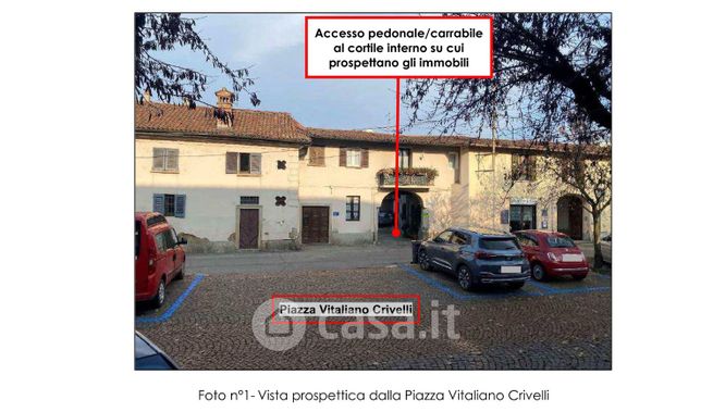 Appartamento in residenziale in Piazza Vitaliano Crivelli 10