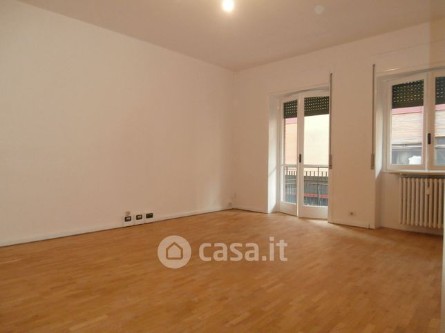 Appartamento in residenziale in Via Carlo Cattaneo 49