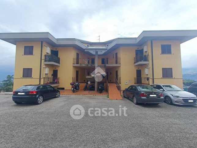 Appartamento in residenziale in Via Bertoni 3