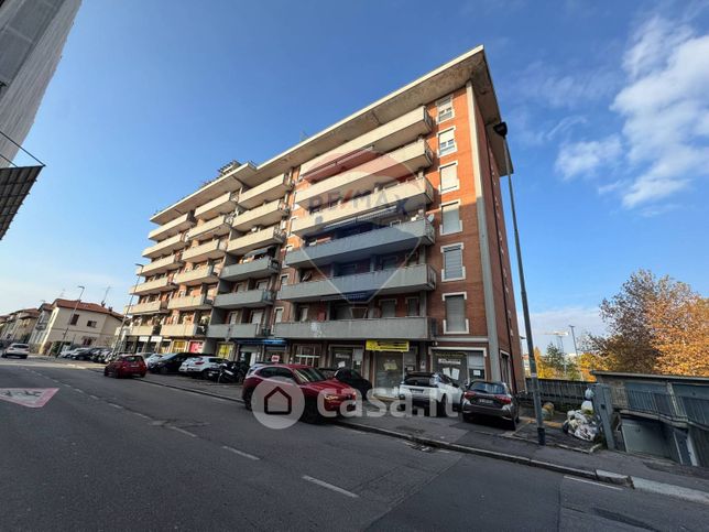 Appartamento in residenziale in Via Giovanni Carnovali 80