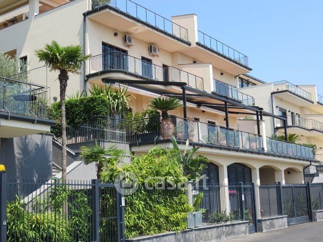 Villetta a schiera in residenziale in Via Matilde Serao 25