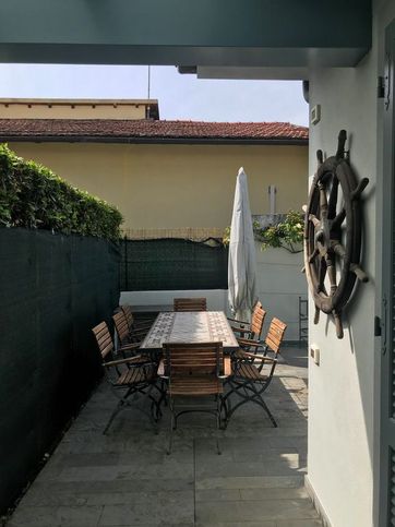Casa bi/trifamiliare in residenziale in Via Trento