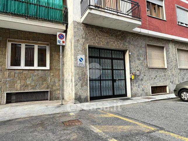 Garage/posto auto in residenziale in Via Monginevro 5