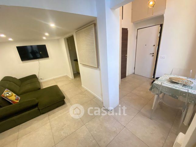 Appartamento in residenziale in Via Peirogallo 50