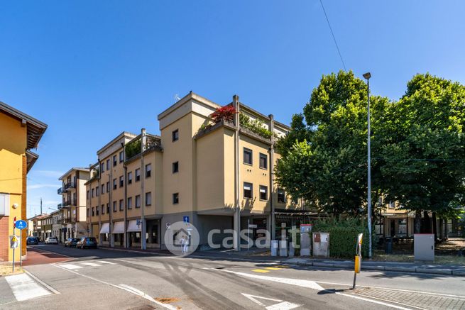 Ufficio in commerciale in Largo San D'Acquisto 1