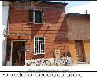 Appartamento in residenziale in Via Scuole 42